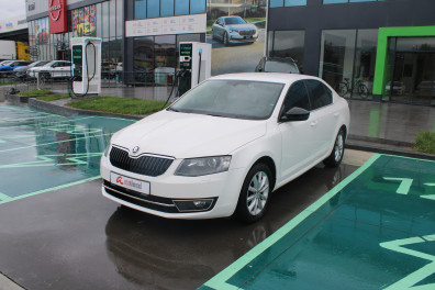 Skoda Octavia 1.6 TDİ STYLE CR  2015 Model Otomatik Vites