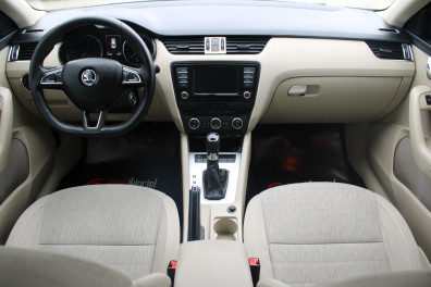 Skoda Octavia 1.6 TDİ STYLE CR  2015 Model Otomatik Vites