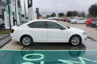Skoda Octavia 1.6 TDİ STYLE CR  2015 Model Otomatik Vites