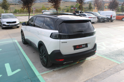 Peugeot 5008 1.5BLUEHDI GT (7 KOLTUK)  2023 Model Otomatik Vites