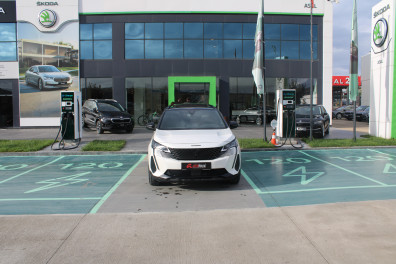 Peugeot 5008 1.5BLUEHDI GT (7 KOLTUK)  2023 Model Otomatik Vites