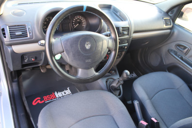 Renault Clio 1.2 LPG AUTHENTİGU 2005 Model Düz Vites