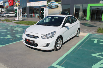 Hyundai Accent Blue 1.6CRDİ MODE PLUS 2017 Model Otomatik Vites