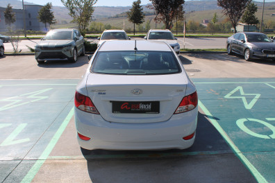 Hyundai Accent Blue 1.6CRDİ MODE PLUS 2017 Model Otomatik Vites
