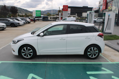 Hyundai i20 1.4 MPİ STYLE 2018 Model Otomatik Vites