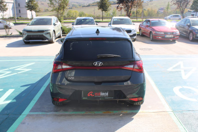Hyundai i20 1.4 ELİT SUNROOF 2023 Model Otomatik Vites