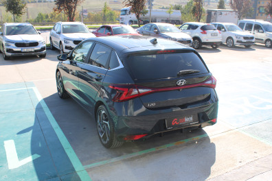 Hyundai i20 1.4 ELİT SUNROOF 2023 Model Otomatik Vites