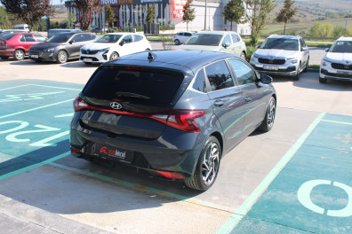 Hyundai i20 1.4 ELİT SUNROOF 2023 Model Otomatik Vites