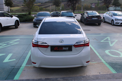 Toyota Corolla 1.4D-4D ADVANCE 2016 Model Otomatik Vites