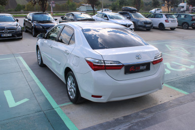 Toyota Corolla 1.4D-4D ADVANCE 2016 Model Otomatik Vites