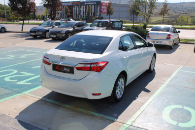 Toyota Corolla 1.6 LPG ACTİVE  2014 Model Düz Vites