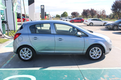 Opel Corsa 1.3 CDTİ ENJOY 2008 Model Düz Vites