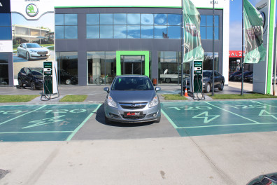 Opel Corsa 1.3 CDTİ ENJOY 2008 Model Düz Vites
