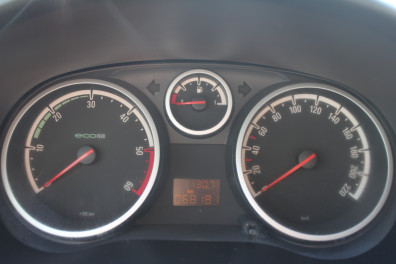 Opel Corsa 1.3 CDTİ ENJOY 2008 Model Düz Vites