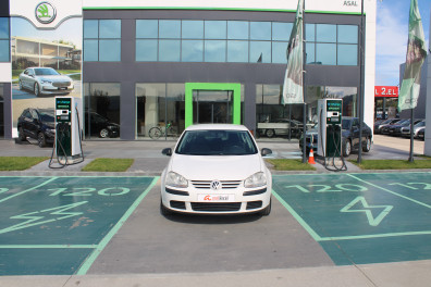 Volkswagen Golf 1.6LPG MİDLİNE 2008 Model Düz Vites