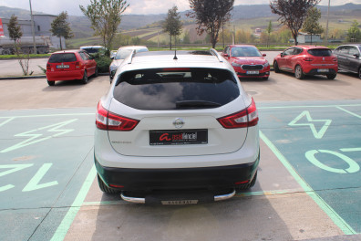 Nissan Qashqai 1.6 DCİ BLACK EDTİON 2016 Model Otomatik Vites