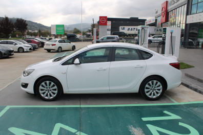 Opel Astra  1.6 CDTİ ELİTE  2017 Model Otomatik Vites