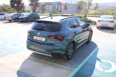 Fiat Egea CROSS 1.5 T4 HİBRİT URBAN 2024 Model Otomatik Vites