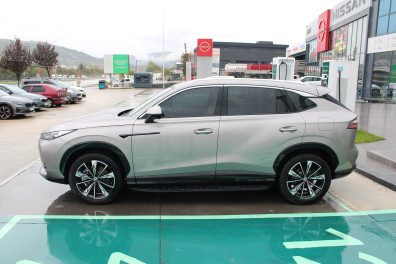 MG HS 1.5 PHEV LUXURY 2024 Model Otomatik Vites