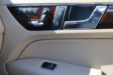 Mercedes-Benz E Serisi E250 CGİ AMG CABRİO 2012 Model Otomatik Vites