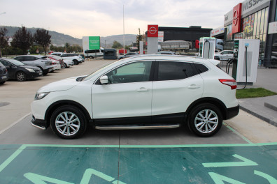 Nissan Qashqai 1.6 DCİ SKYPACK 2015 Model Otomatik Vites
