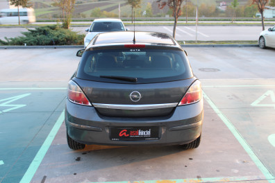 Opel Astra 1.3CDTİ ESSENTİA 2011 Model Otomatik Vites