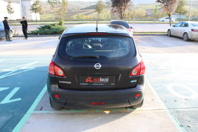Nissan Qashqai  1.5 DCİ TEKNA 2010 Model Düz Vites