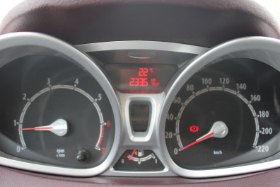 Ford  Fiesta 1.4 TİTANİUM  2011 Model Düz Vites