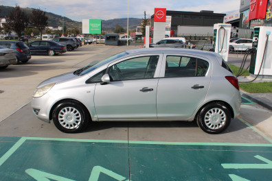 Opel Corsa 1.3 CDTİ ESSENTİA 2010 Model Düz Vites