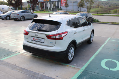 Nissan Qashqai 1.2 DIG-T TEKNA 2014 Model Düz Vites