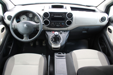 Peugeot Partner TEPEE 1.6 HDİ ACTİVE 2012 Model Düz Vites