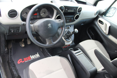Peugeot Partner TEPEE 1.6 HDİ ACTİVE 2012 Model Düz Vites