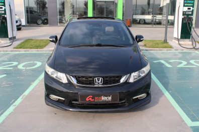 Honda Civic 1.6İ VTEC ECO EXECUTİVE 2015 Model Otomatik Vites