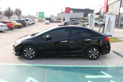 Honda Civic 1.6İ VTEC ECO EXECUTİVE 2015 Model Otomatik Vites