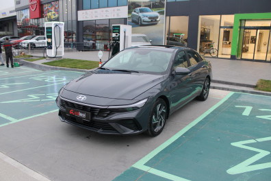 Hyundai Elantra 1.6 ELİT SUNROO 2024 Model Otomatik Vites
