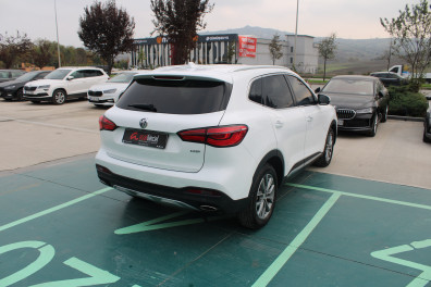 MG HS 1.5 T-GDİ COMFORT 2023 Model Otomatik Vites