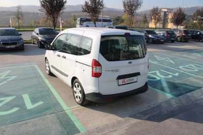 Ford  Tourneo COURİER 1.5TDCİ TREND  2020 Model Düz Vites