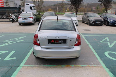 Hyundai Accent Era 1.5CRDİ-VGT TEAM 2009 Model Düz Vites