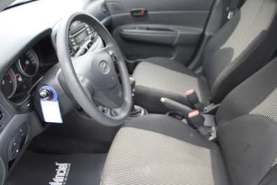 Hyundai Accent Era 1.5CRDİ-VGT TEAM 2009 Model Düz Vites