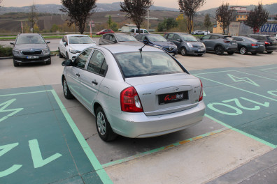 Hyundai Accent Era 1.5CRDİ-VGT TEAM 2009 Model Düz Vites