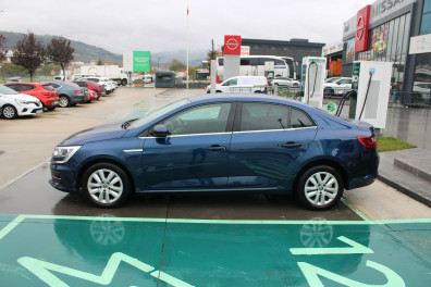 Renault Megane 1.3TCE JOY COMFORT 2022 Model Otomatik Vites