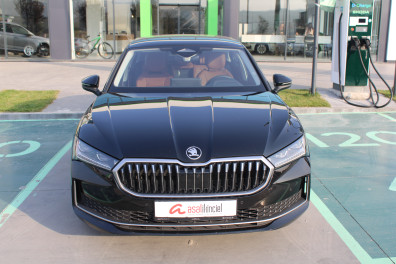 Skoda Superb 1.5 MHEV PRESTİGE  2025 Model Otomatik Vites