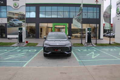 MG HS 1.5 T-GDİ LUXURY 2024 Model Otomatik Vites