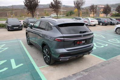 MG HS 1.5 T-GDİ LUXURY 2024 Model Otomatik Vites