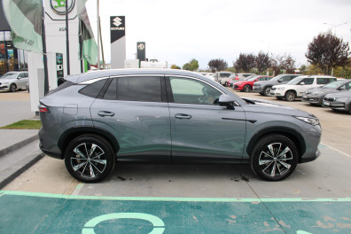 MG HS 1.5 T-GDİ LUXURY 2024 Model Otomatik Vites