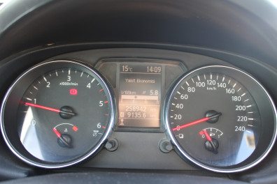 Nissan Qashqai 1.6 DCİ PLATİNUM 2012 Model Düz Vites