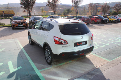 Nissan Qashqai 1.6 DCİ PLATİNUM 2012 Model Düz Vites
