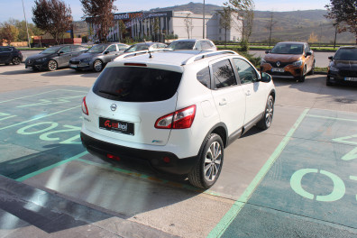 Nissan Qashqai 1.6 DCİ PLATİNUM 2012 Model Düz Vites