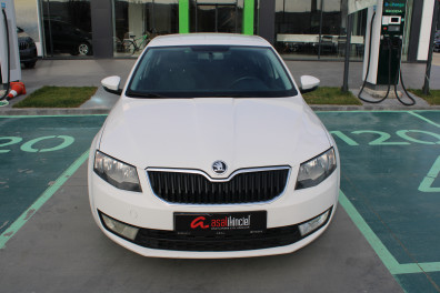 Skoda Octavia 1.6TDİ OPTİMAL  2015 Model Otomatik Vites