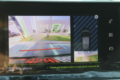 Peugeot 208 1.2 ALLURE SELECTİON 2021 Model Otomatik Vites